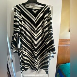 Roz & Ali Black and White Striped Dress